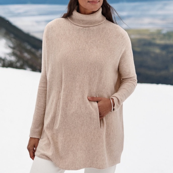 Garnet Hill camel wool/cashmere blend oversized turtleneck sweater - Picture 7 of 8